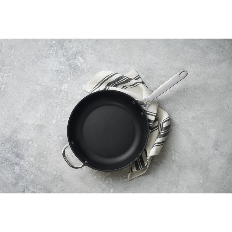 Le Creuset Toughened Nonstick Pro Stir-Fry Pan, 11"