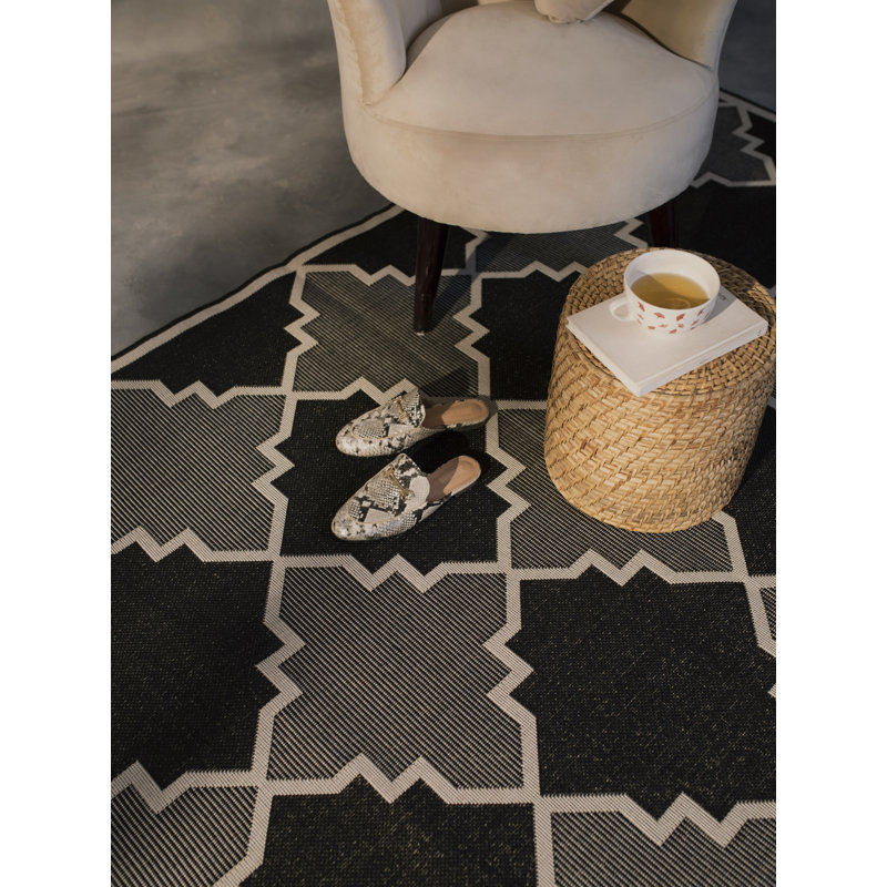 Tapis extérieur noir Furnish My Place, Rectangle 5 pi 3 po x 7 pi 6 po