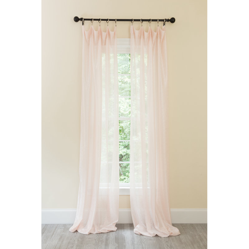 Panneau de rideau simple semi-diaphane avec passe-tringle Etherton, L 52 po x L 96 po, Rose