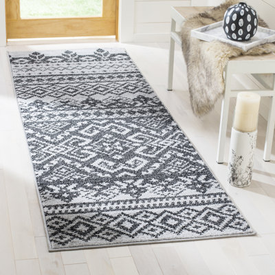 Iddings Southwestern Hand Woven Area Rug