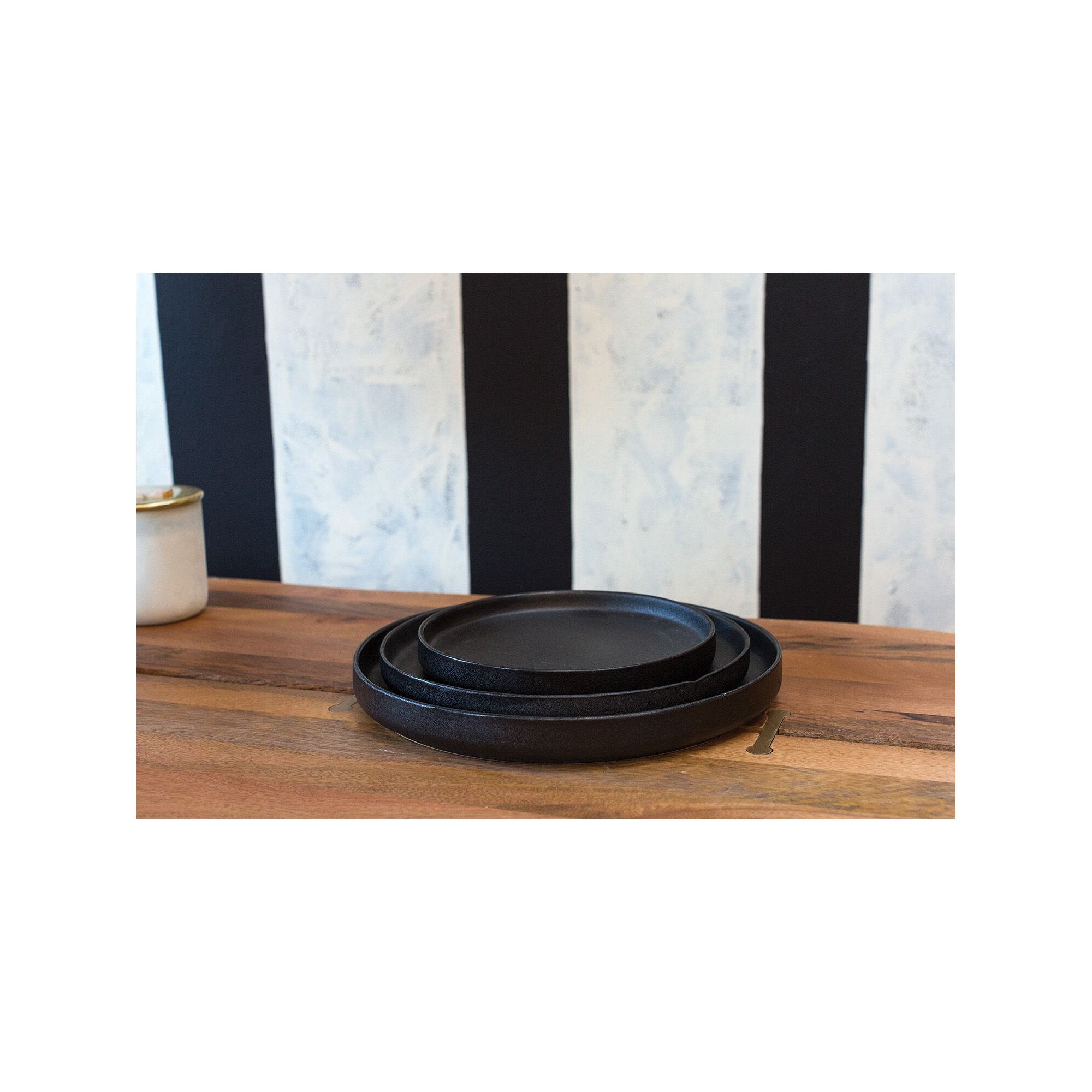 Saucer Plant Stand, 1.5" H x 12.75" W x 12.75" D