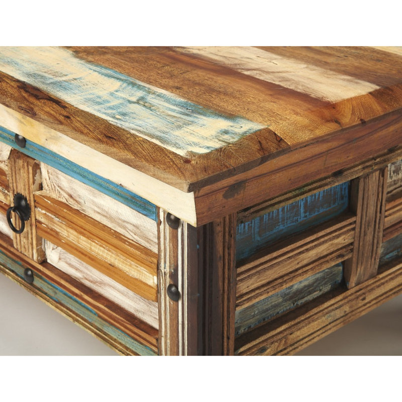 Antila Coffee Table