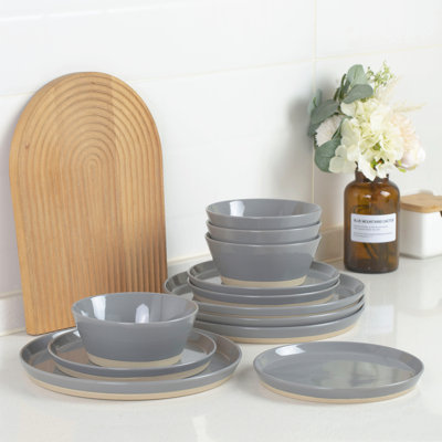 24 Pieces Stoneware Dinnerware Set - Service for 8
