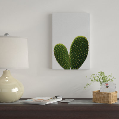 Impression d’art graphique sur toile tendue, "Heart cactus" par Orara studio