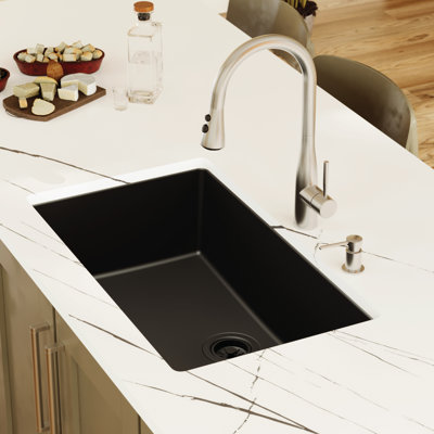 Évier de cuisine à simple cuve encastrable 32 1/4 po x 19 1/4 po Karran Quartz