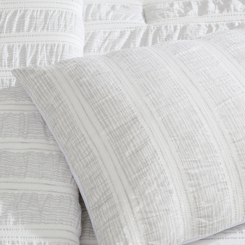 Aria White and Grey Seersucker Striped Full/Queen Comforter Set