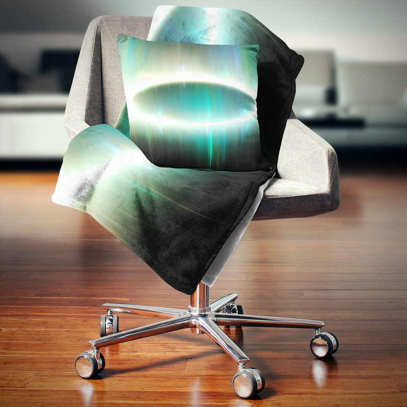 Grand coussin ovale à motif abstrait fractal, 18 po x 18 po, Vert, Coussin décoratif