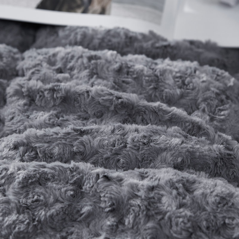 Puppy Love Pedigree Silver Coma Inducer Oversized Comforter, King Comforter