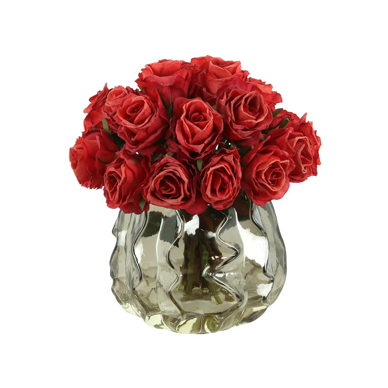Roses séchées disposées dans un vase décoratif, Rouge, Gris