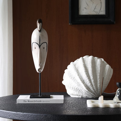 Objet décoratif en bois massif blanc de forme originale avec métal