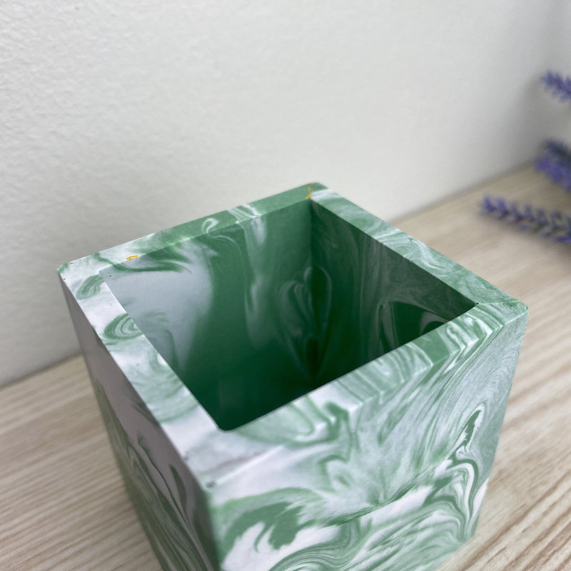 Neomi Square Pen Pot, Green