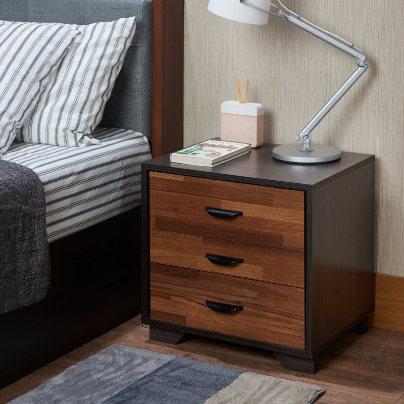Table d'appoint en noyer et finition avec rangement attrayant