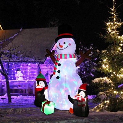 6Ft Christmas Inflatables Outdoor Decorations, Blow Up Snowman Penguins Inflatable With Rotating LED Lights For Christmas Indoor Outdoor Yard Garden Decorations