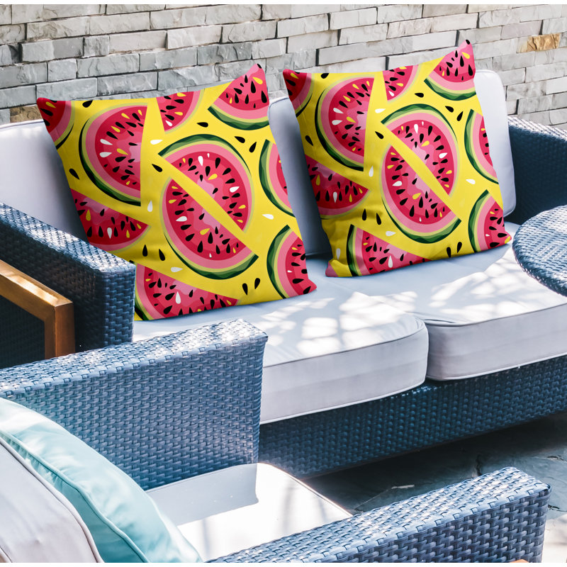 Oreiller carré intérieur / extérieur Yumelon Watermelon, L 15 po x H 15 po, Jaune / rouge