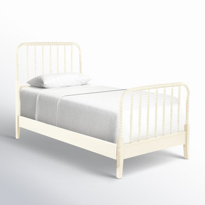 Louisa Bed