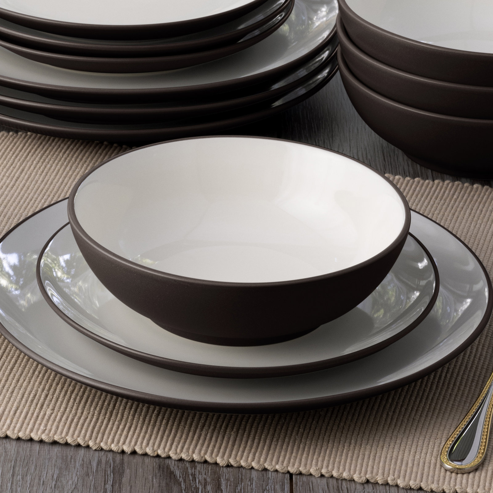 Noritake Colorwave Coupe 4-Piece Place Setting, Service for 1, Chocolate
