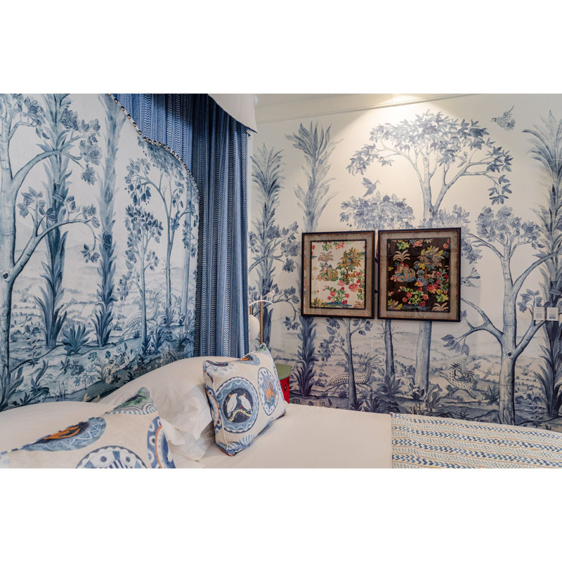 Kit Kemp Floral Non-Woven Roll, Delft Blue