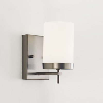 Zire 1 - Light Armed Sconce