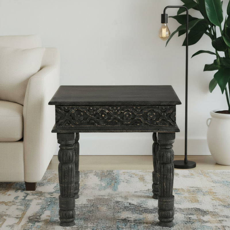 Table de bout Aarohi, Noir