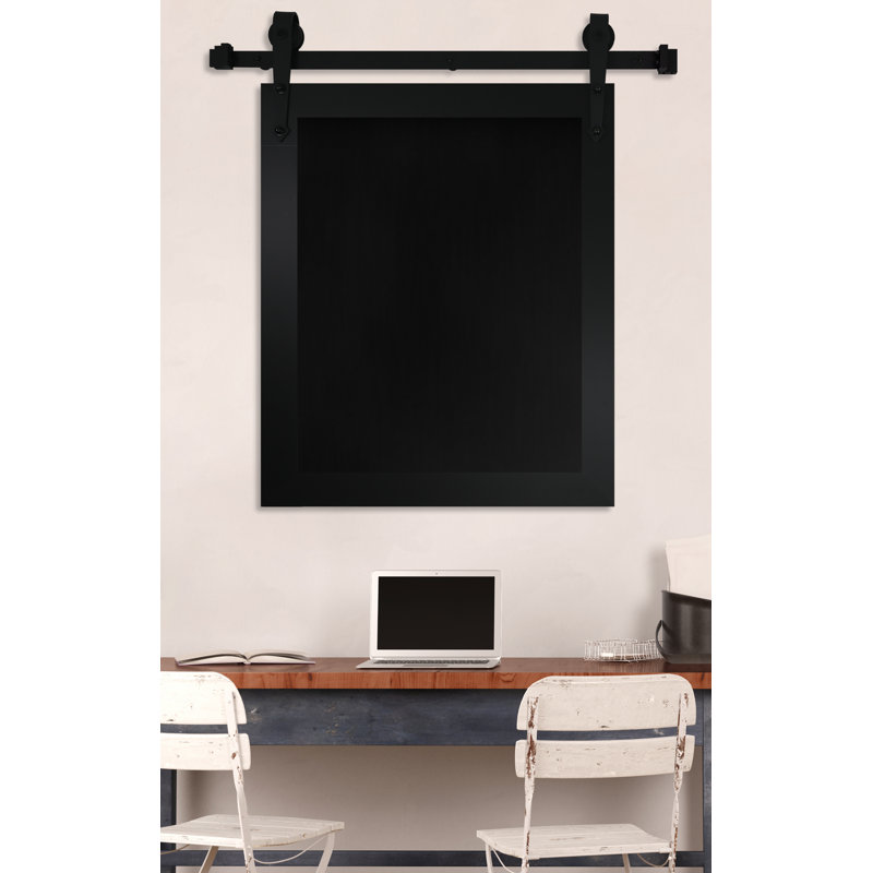 Tableau noir mural en satin Tyler Thomas, H 31,5 po x l 27,5 po