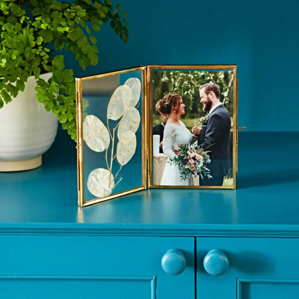 Metal Picture Frame, 16cm x 22.5cm, Gold