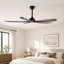 Ventilateur de plafond moderne en bois massif de 52 pouces avec lumières Ventilateur de plafond à DEL à moteur à courant continu réversible à 6 vitesses Facile à assembler pour le patio