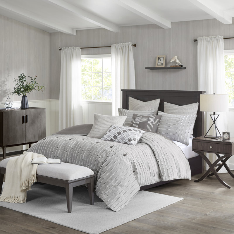 Madison Park Signature Essence Oversized Cotton Clipped Jacquard Comforter Set