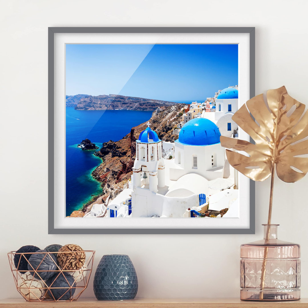 Gerahmtes Poster View Over Santorini