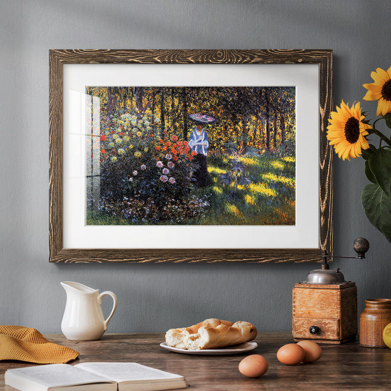 «Woman with a Parasol in the Garden» à Argenteuil, 1875 - reproduction d'un seul cadre, Noyer, H 28 po x l 42 po x P 1,5 po