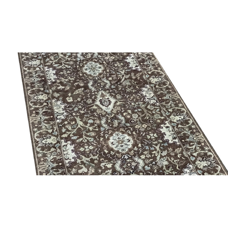 Tapis rouge et rouge noué à la main de haute qualité