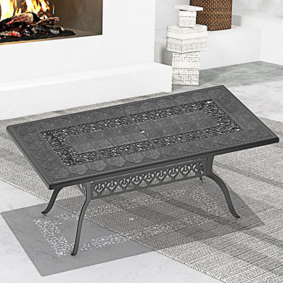 Table de salle à manger en fonte d'aluminium avec trou pour parasol