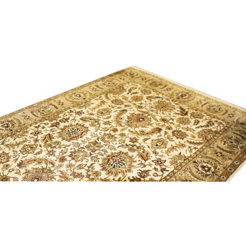 Hand Knotted Wool Area Rug in Ivory And Gold