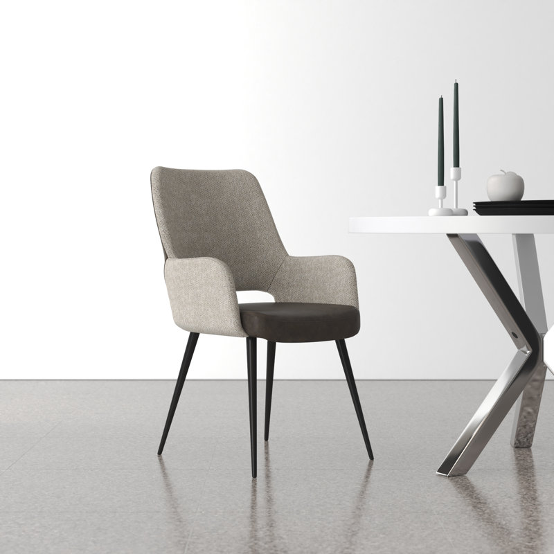 Chaise avec accoudoirs rembourrée Ludovick, Gris chaud / gris anthracite, Noir mat