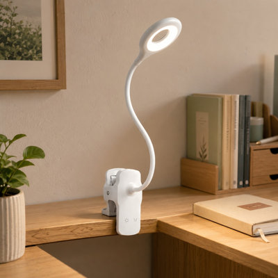 Lampe de lecture à pince rechargeable pour lit, tête de lit, table ou bureau, équipée de 28 DEL et d'un éclairage à 3 couleurs et 3 niveaux de luminosité pour un confort visuel optimal.