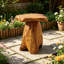 Petit tabouret en bois de cèdre