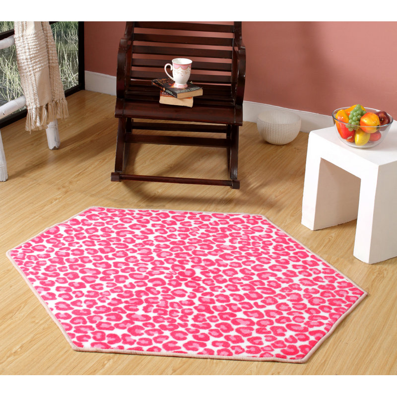 Tapis rouge / beige à imprimé animal, Hexagone 9 pi