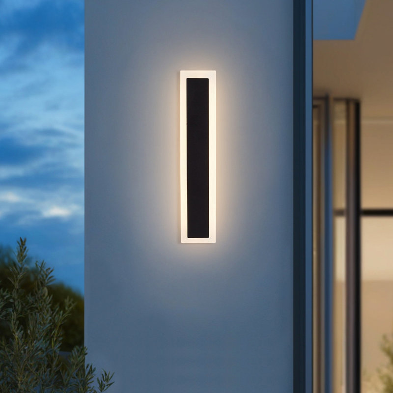 Iron LED Wallchiere, 4.5cm H x 30cm W x 8cm D