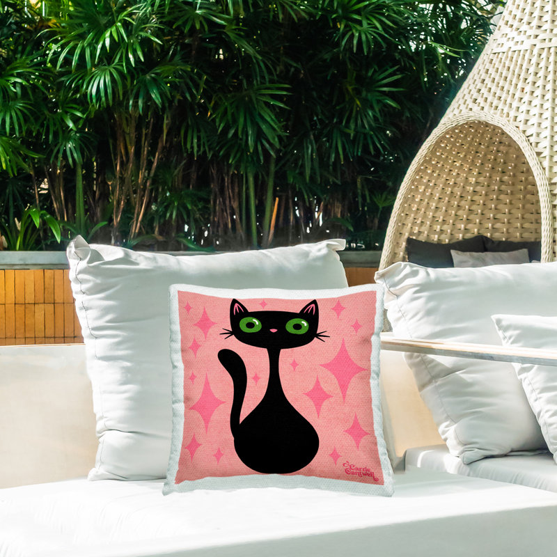 Coussin d'extérieur Kitty avec motif de losanges imprimé par Carrie Cantwell