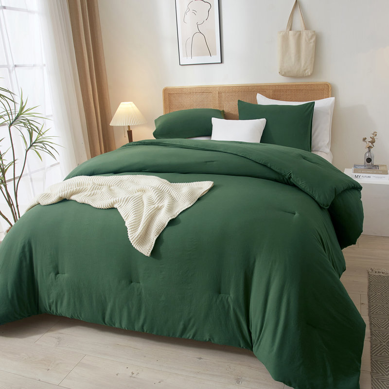 3-Piece 90g Lightweight All-season Microfiber Comforter Set, King Comforter + 2 King Shams, Emerald Green