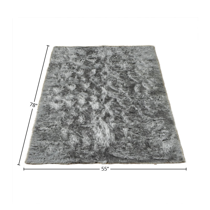 Silver Faux Fur Flokati Washable Gray Area Rug, 4'7" x 6'7"