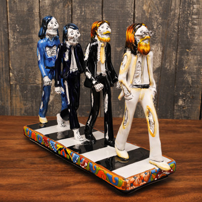 People Figurines & Sculptures