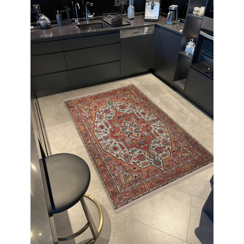 Tapis décoratif multicolore à motif frangé et à motif traditionnel, Rectangle 3 pi 3 po x 6 pi 7 po