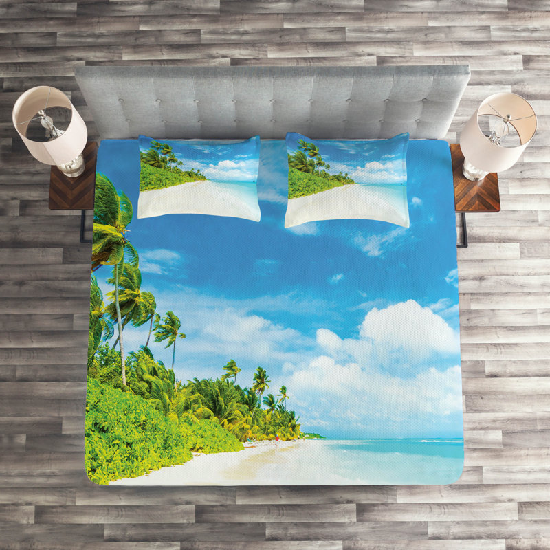 Hypnotic Coastal Coverlet, King Bedspread + 2 Shams