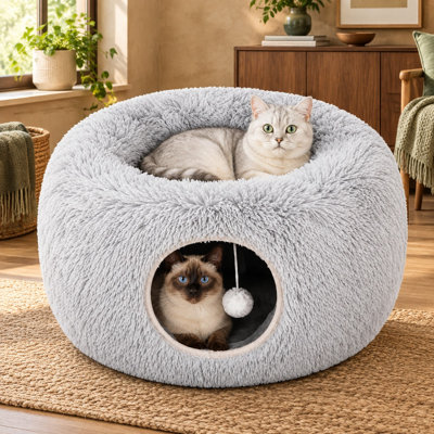 Ce grand lit en peluche 3 en 1 en forme de beigne comprend une cachette circulaire et des jouets pour chats destinés aux chats d'intérieur, tandis que les lapins et les chatons peuvent utiliser le tube pliable à monter soi-même, prêt à offrir.