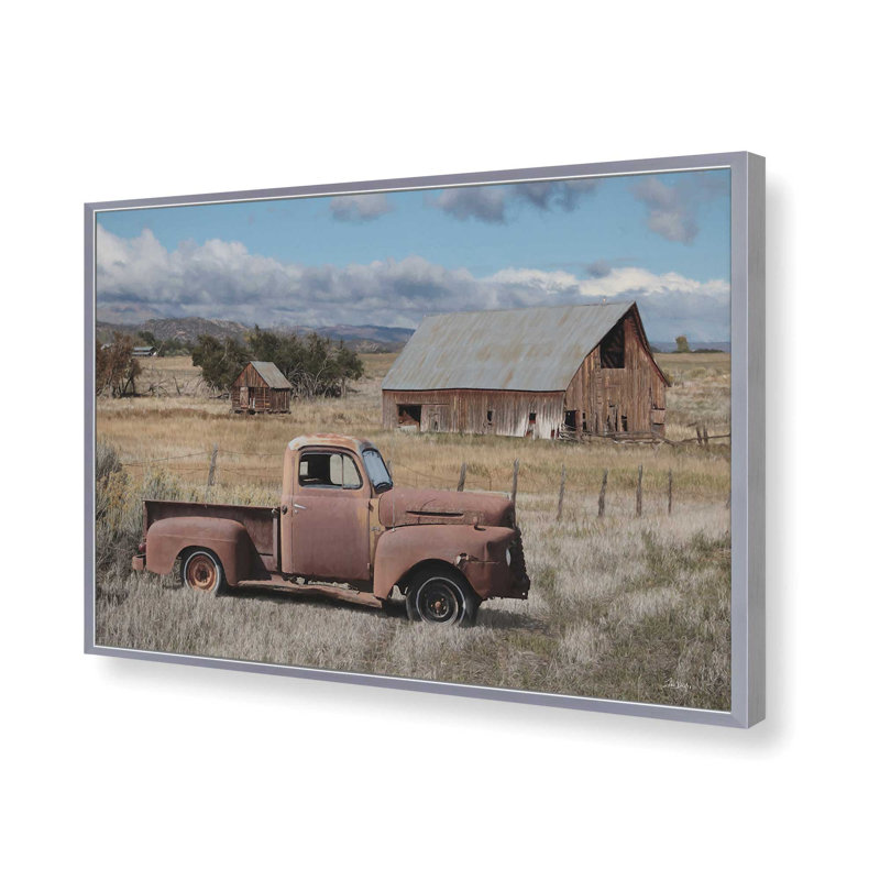 «Old Western Farm» par Lori Deiter, reproduction d'art, 21.5" H x 31.5" W, Argent, Framed Print