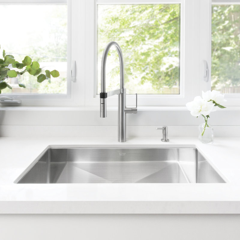 Évier de cuisine en acier inoxydable encastrable 32 po Radius R10
