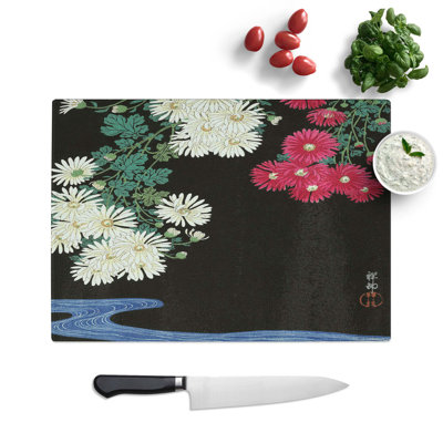 Tempered Glass Chrysanthemums Chopping Board