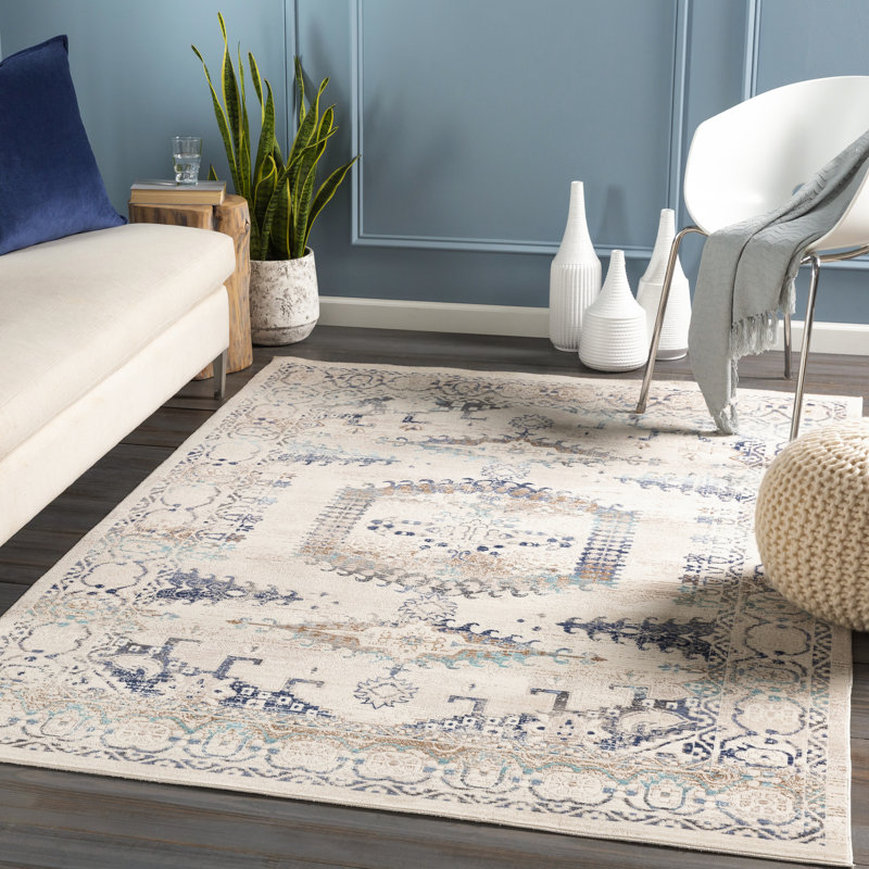 Amandeep Oriental Indoor Rug, Rectangle 2'9" x 10'3"