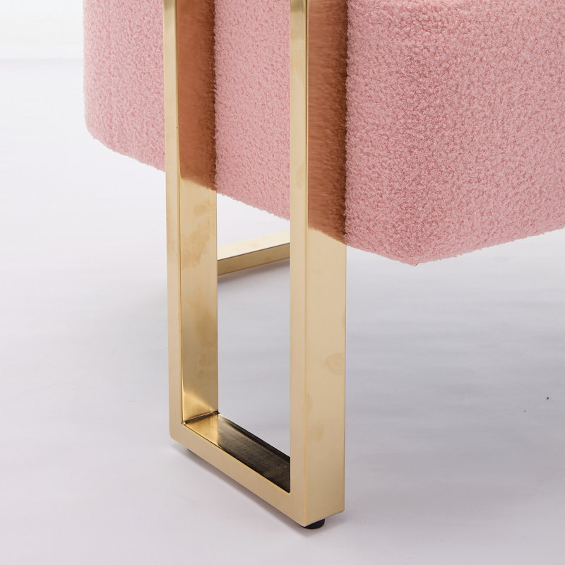 Luxueux fauteuil en cuir de style nordique pour diverses pièces, rehaussant le confort et le style, Ourson rose
