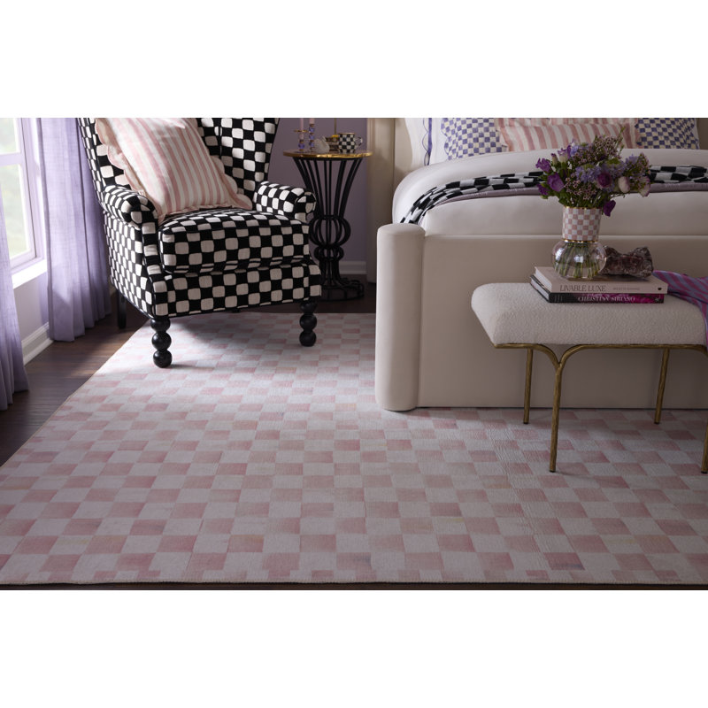Rosy Checkered Washable Rug, Rectangle 2' x 3'